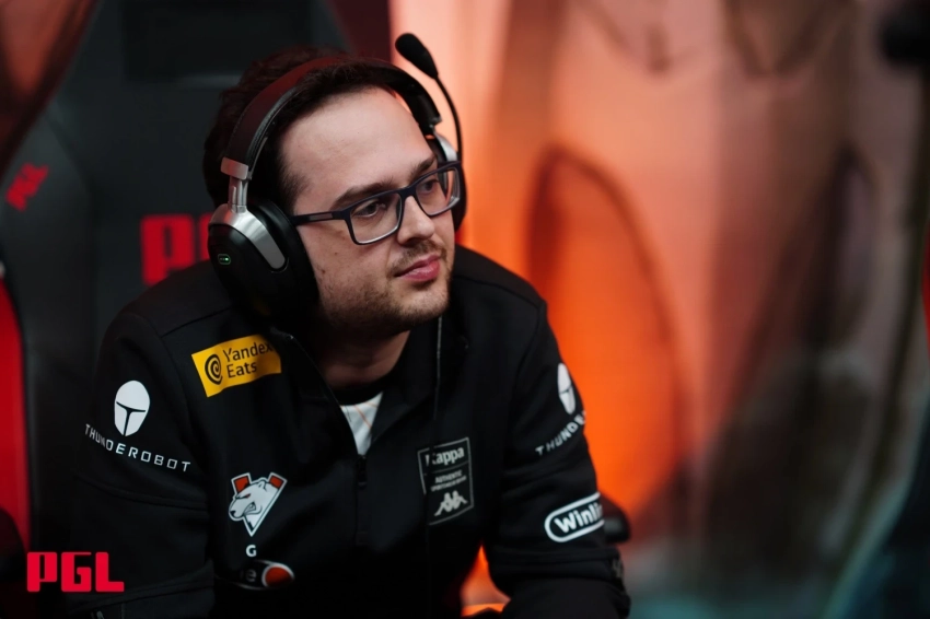 Тренер Aurora по Dota 2 назвал себя талисманом и в шутку обвинил Mira в кике